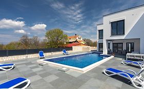 Villa Gloriette